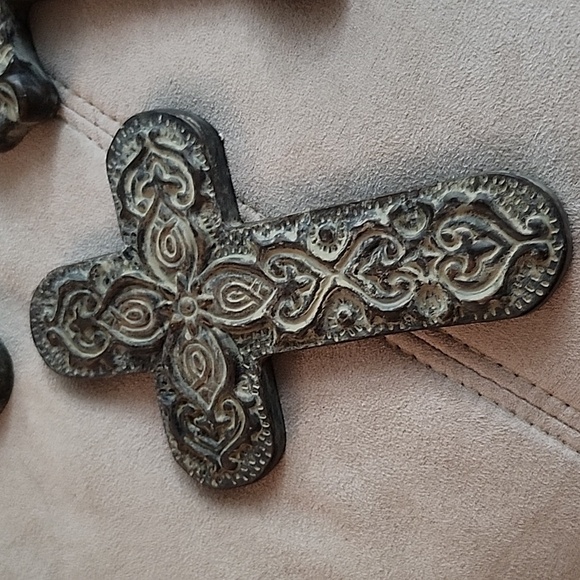 Vintage 4 piece cross decor hanging set made in China ornate cast iron - Picture 5 of 9